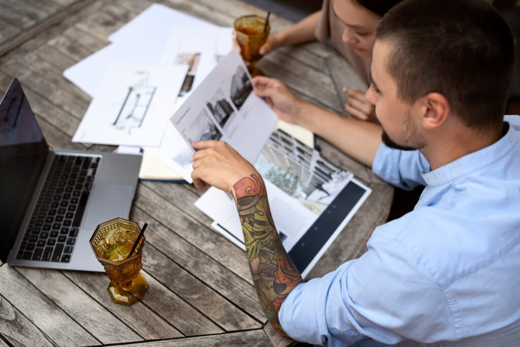 Shopify Theme Builders: Comparing the Best Tools for Customization
